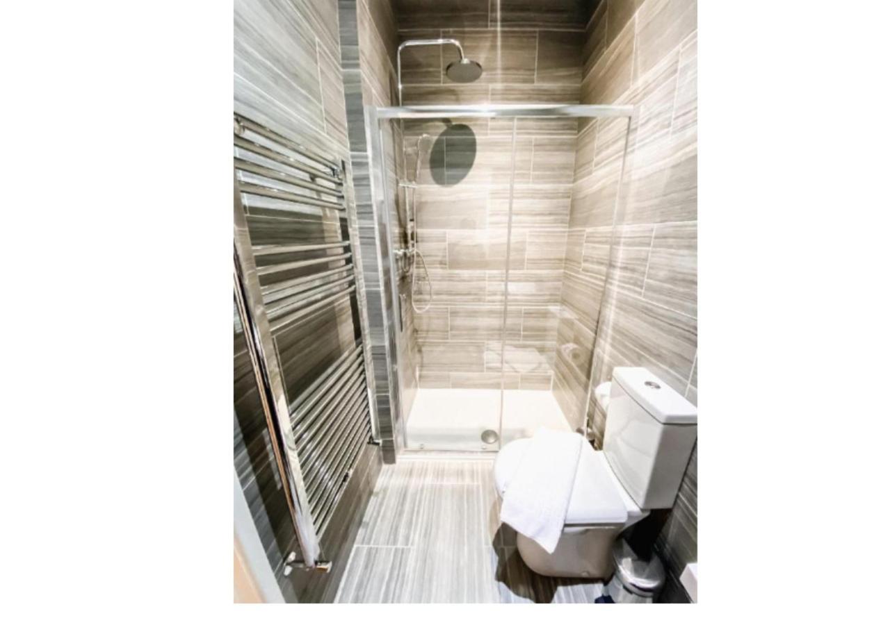 Putera Puteri Residence London Exterior photo